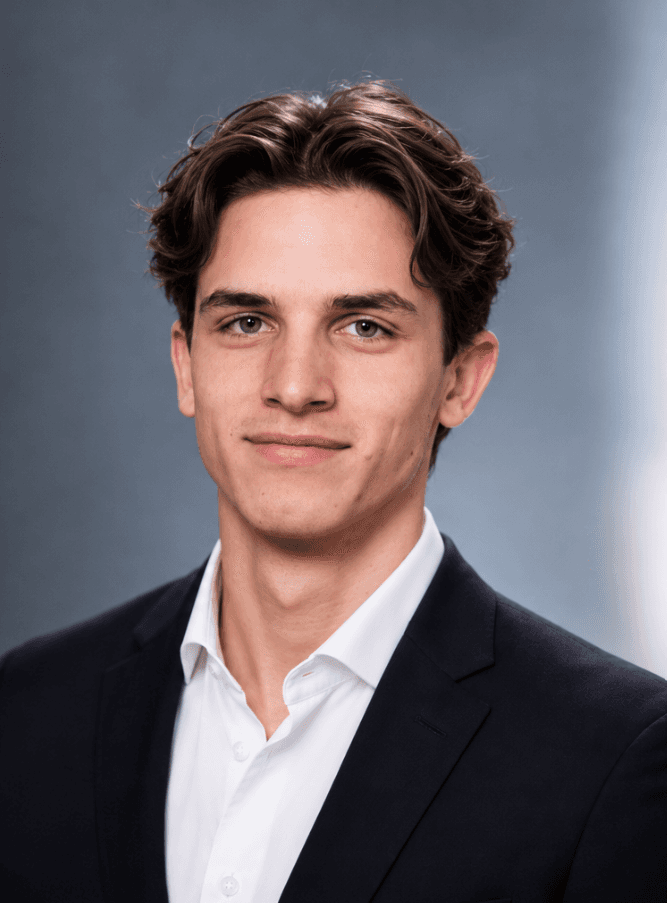 Porträt von Dominik Brabetz